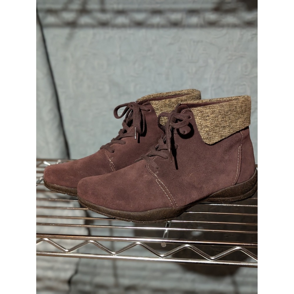 Clarks Roseville Lace Women's 9 M Brown Suede Ankle Boots Knit Cuff Comfort